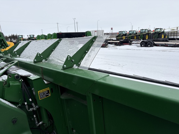 Used 2020 John Deere S780 Combines at Horizon Ag & Turf in Lloydminster, AB - Photo5