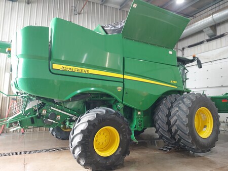 Used 2020 John Deere S780 Combines at Horizon Ag & Turf in Lloydminster, AB - Photo19