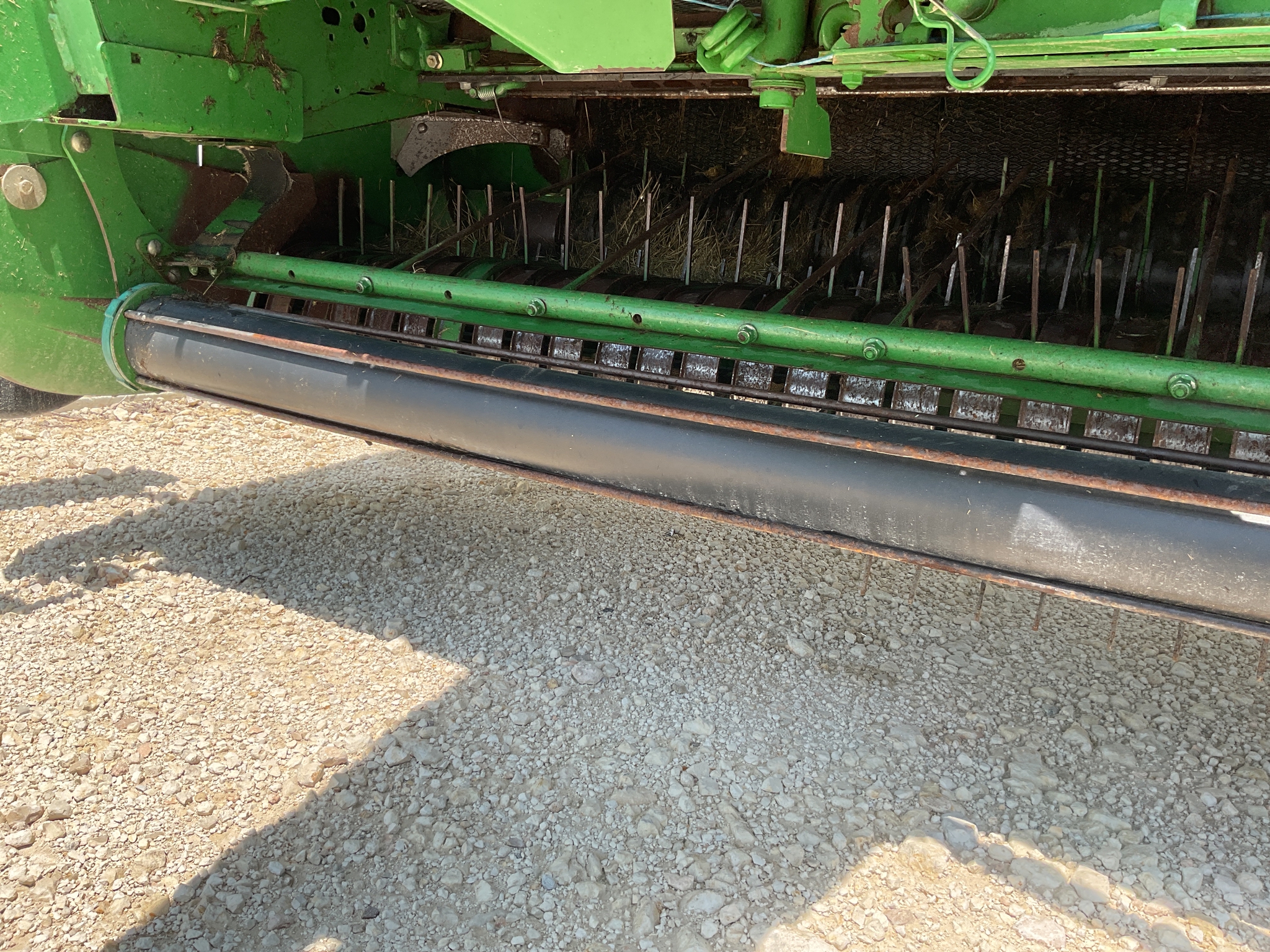 2007 John Deere 568 Image 19
