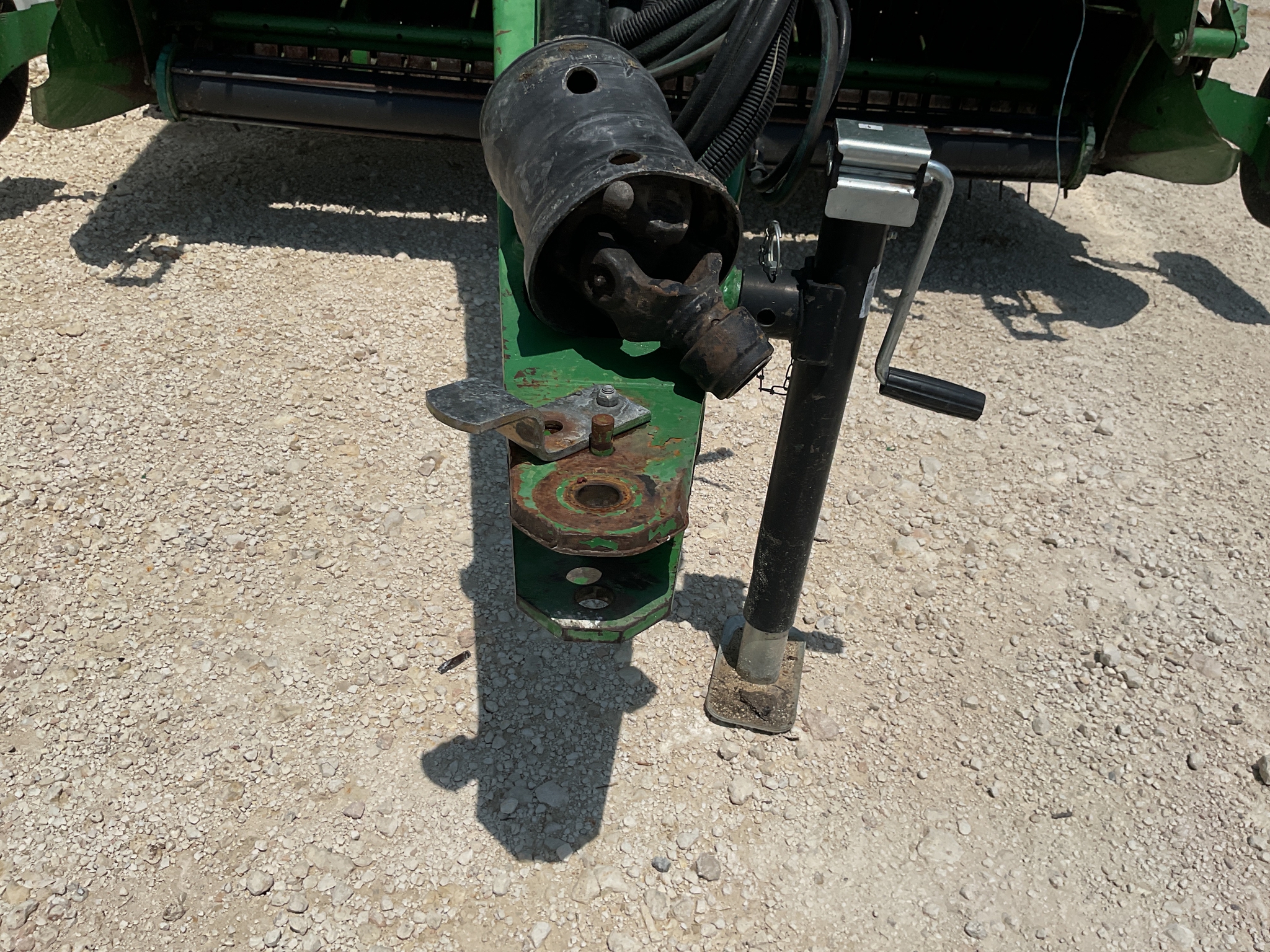 2007 John Deere 568 Image 31