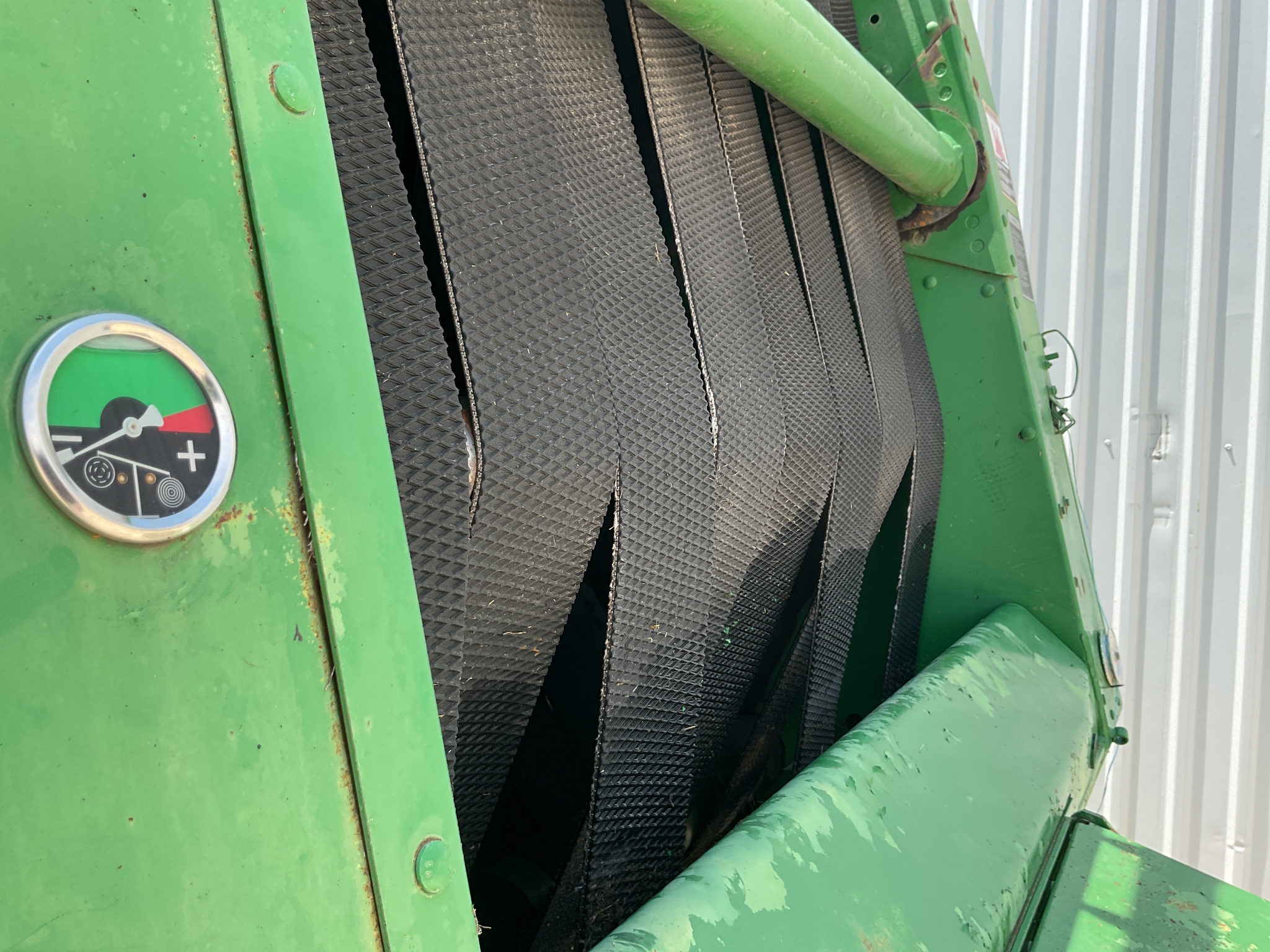2007 John Deere 568 Image 22