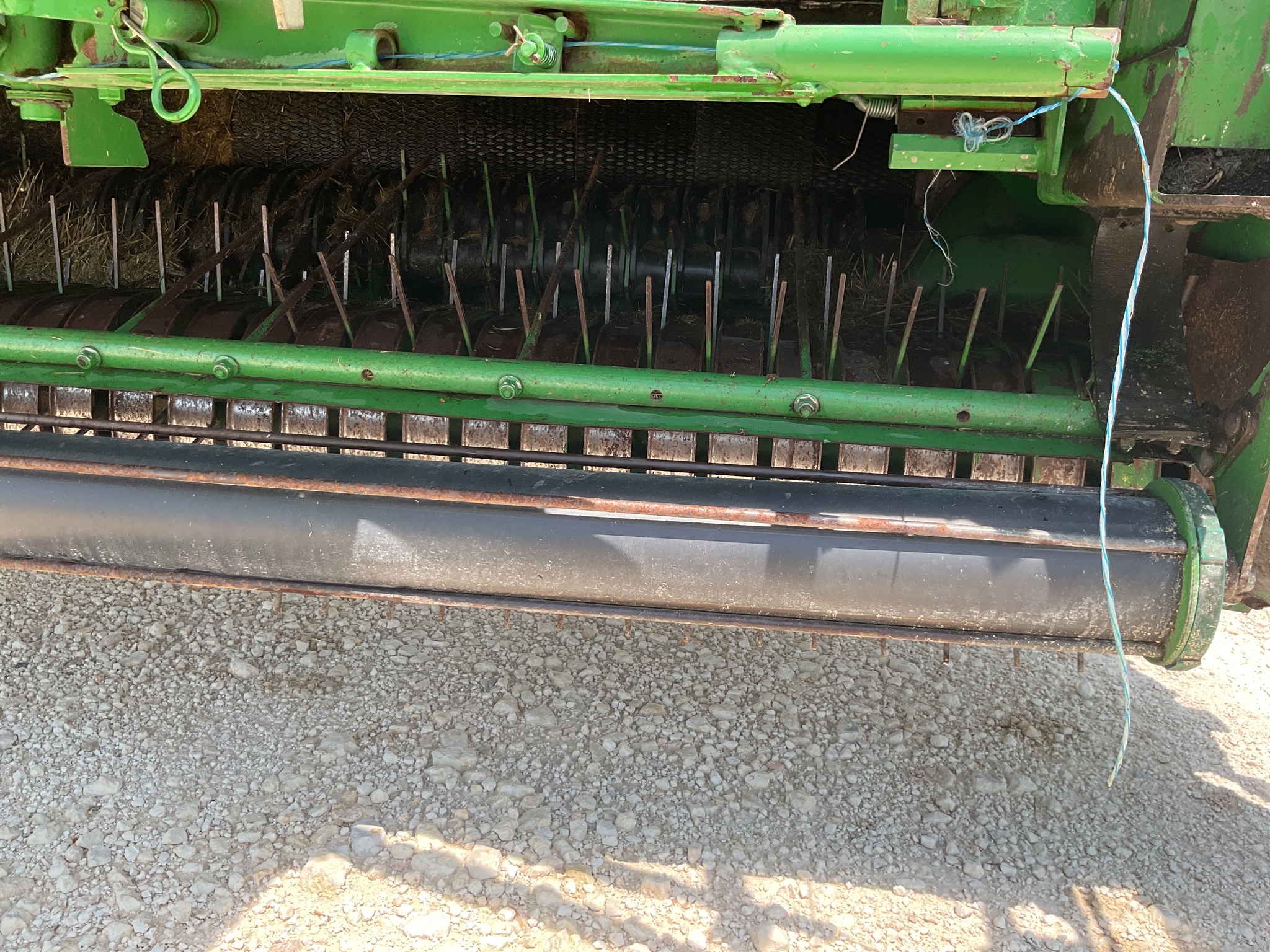 2007 John Deere 568 Image 18