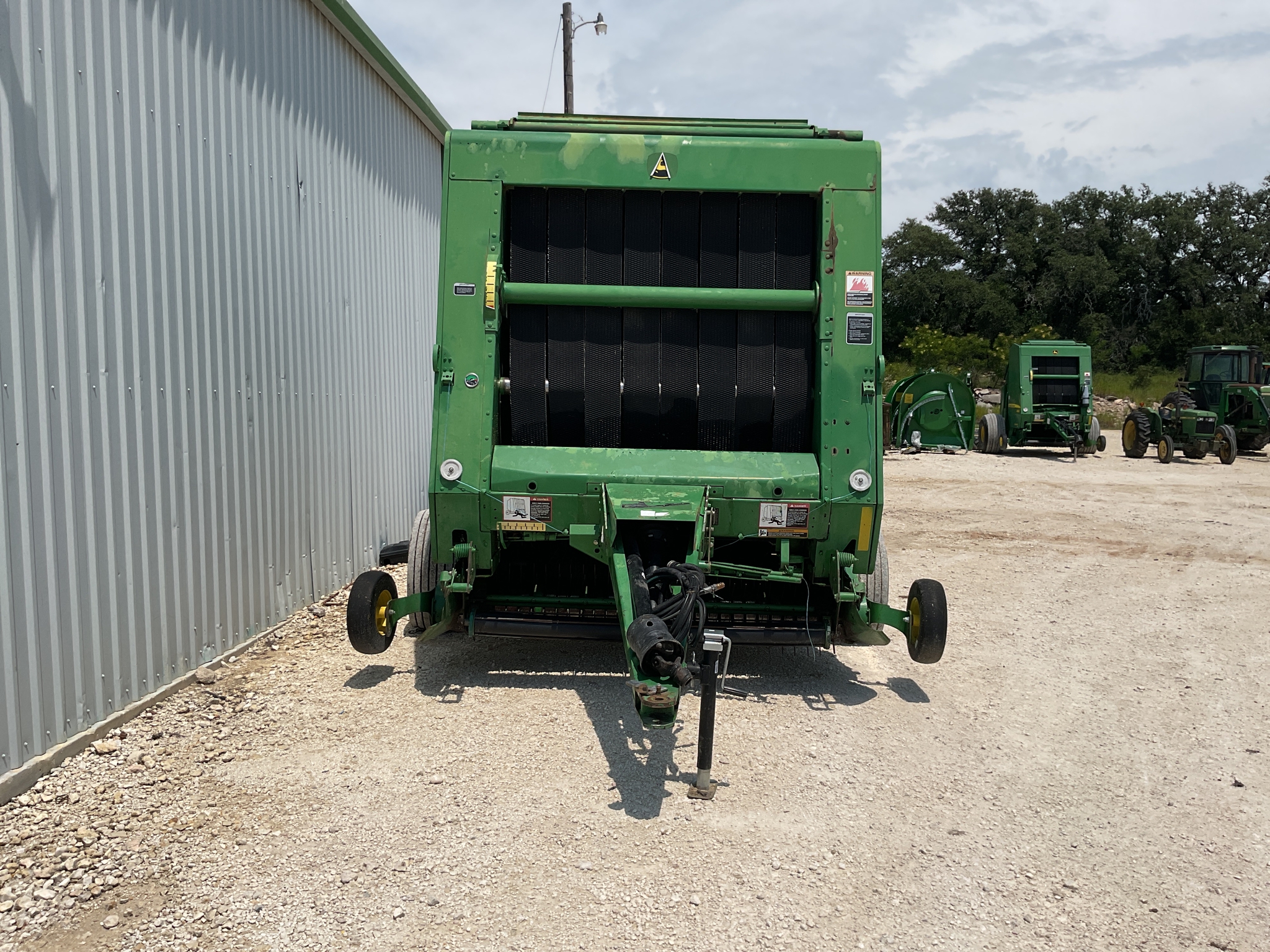 2007 John Deere 568 Image 7