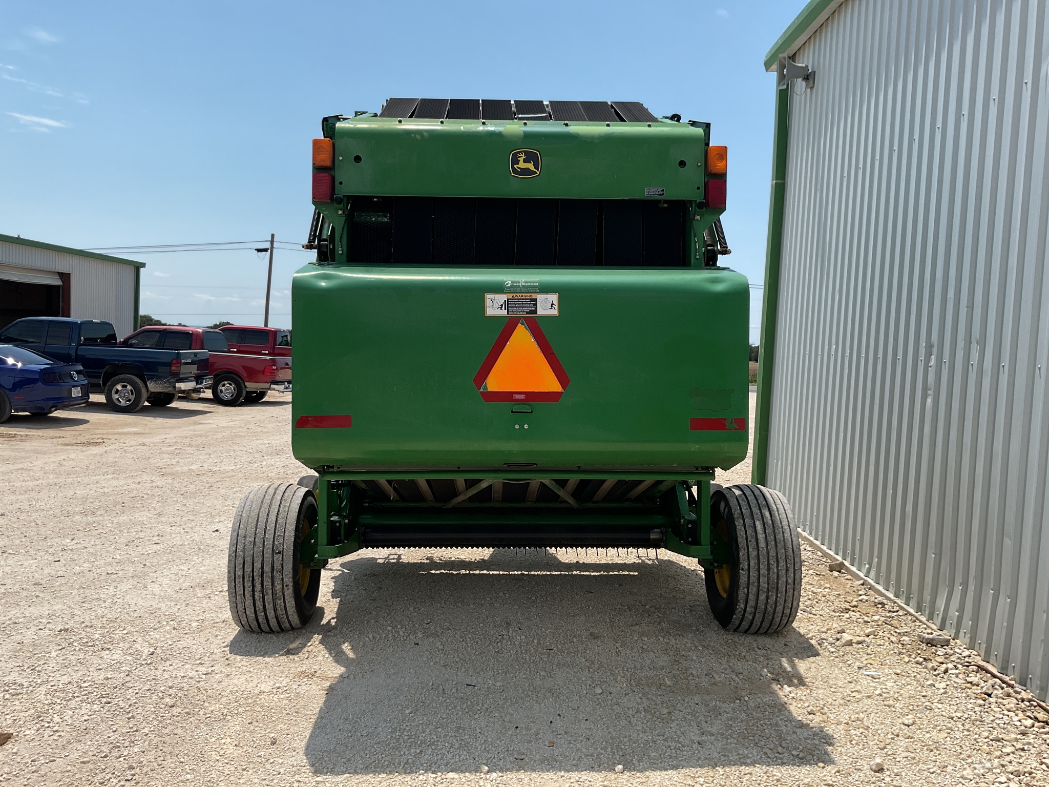 2007 John Deere 568 Image 8