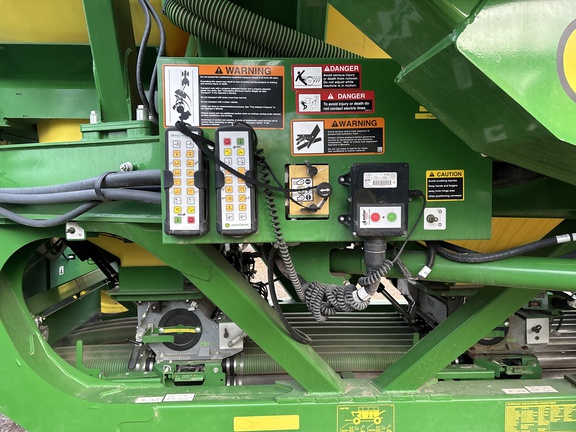 Used 2023 John Deere P556 Air Drills and Seeders at Horizon Ag & Turf in Lloydminster, AB - Photo23