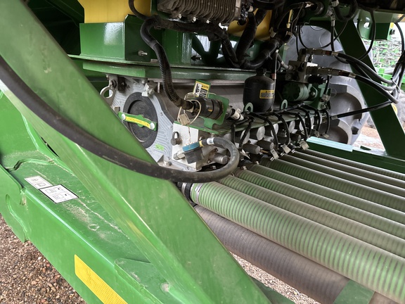 Used 2023 John Deere P556 Air Drills and Seeders at Horizon Ag & Turf in Lloydminster, AB - Photo8