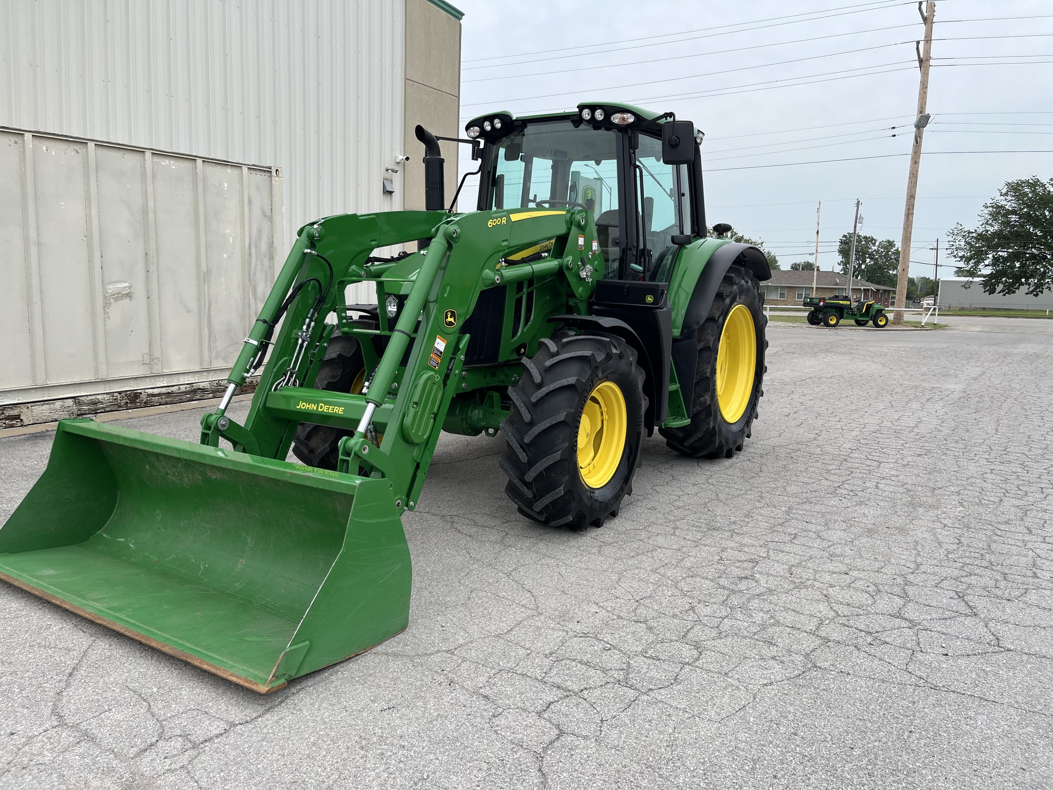 2024 John Deere 6120M Image 1