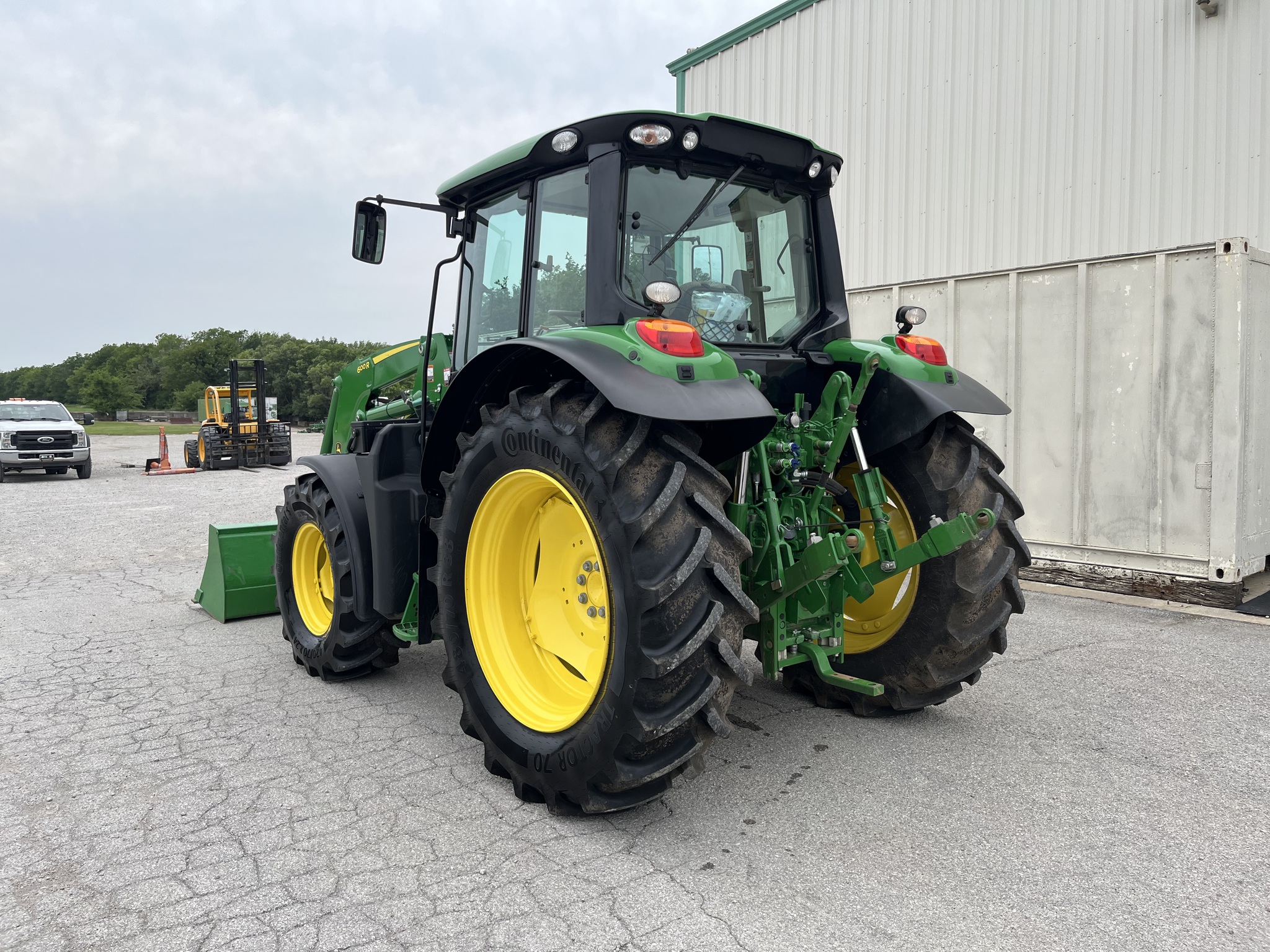 2024 John Deere 6120M Image 3