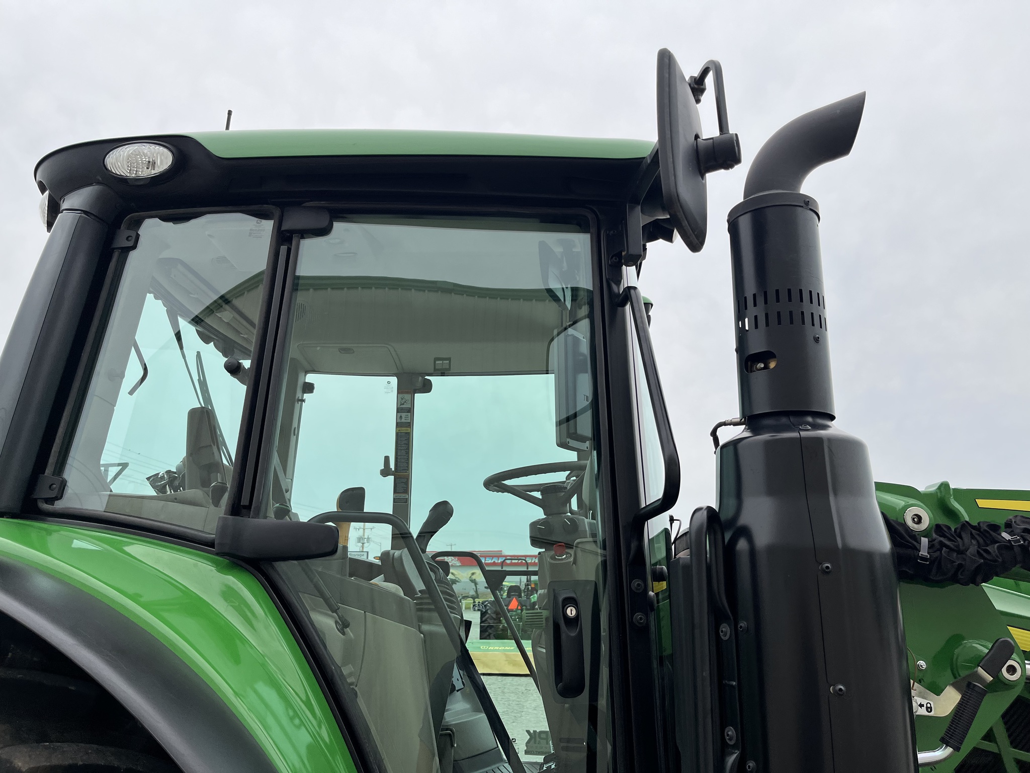 2024 John Deere 6120M Image 14