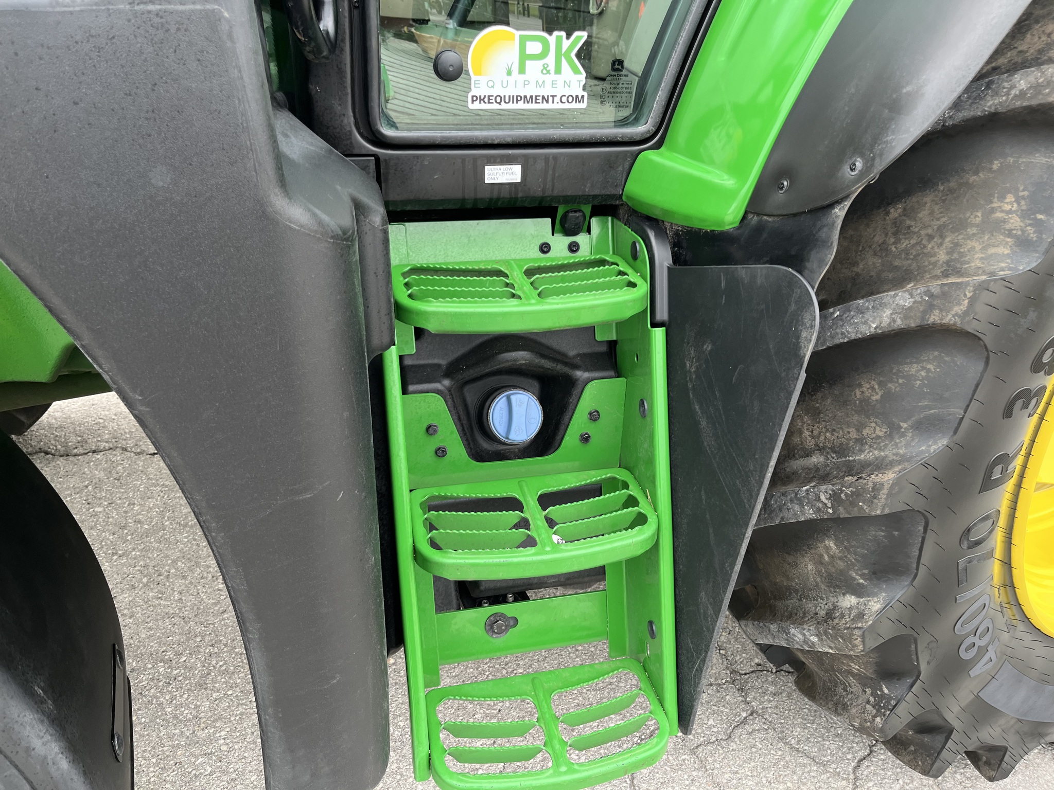 2024 John Deere 6120M Image 18