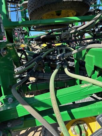 Used 2015 John Deere 1870 Air Drills and Seeders at Horizon Ag & Turf in Lloydminster, AB - Photo7