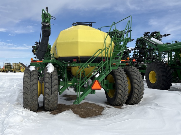 Used 2015 John Deere 1870 Air Drills and Seeders at Horizon Ag & Turf in Lloydminster, AB - Photo22