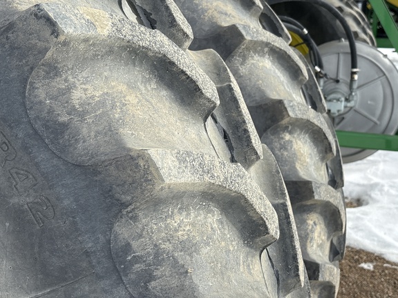 Used 2015 John Deere 1870 Air Drills and Seeders at Horizon Ag & Turf in Lloydminster, AB - Photo23