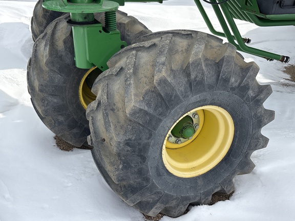 Used 2015 John Deere 1870 Air Drills and Seeders at Horizon Ag & Turf in Lloydminster, AB - Photo28