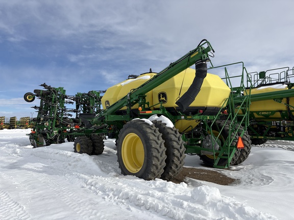 Used 2015 John Deere 1870 Air Drills and Seeders at Horizon Ag & Turf in Lloydminster, AB - Photo29