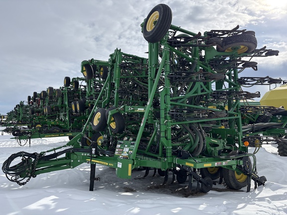 Used 2015 John Deere 1870 Air Drills and Seeders at Horizon Ag & Turf in Lloydminster, AB - Photo32