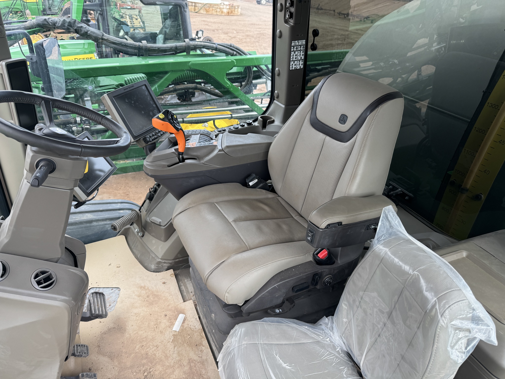 2024 John Deere 616R Image 14