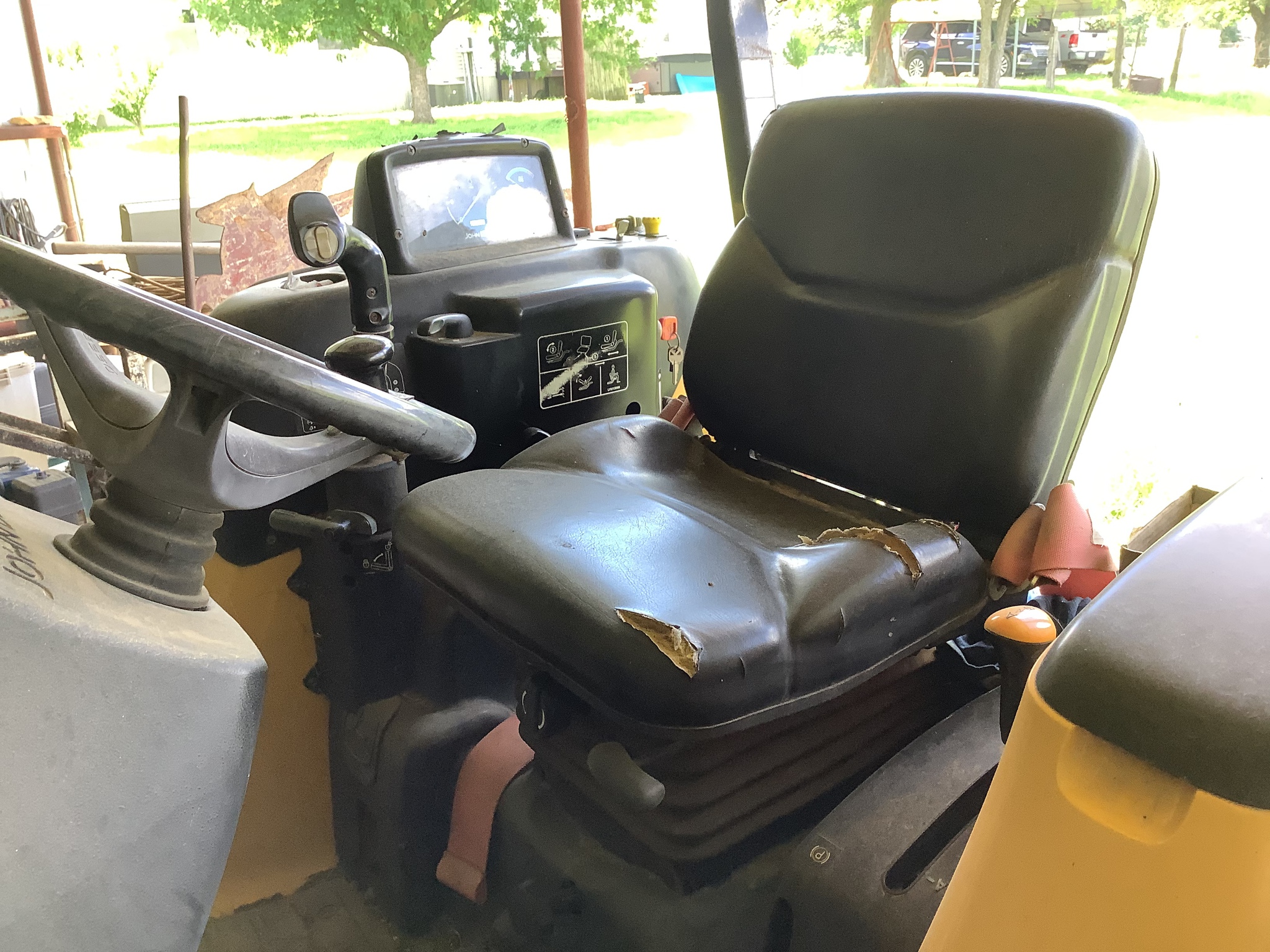 2007 John Deere 110TLB Image 15