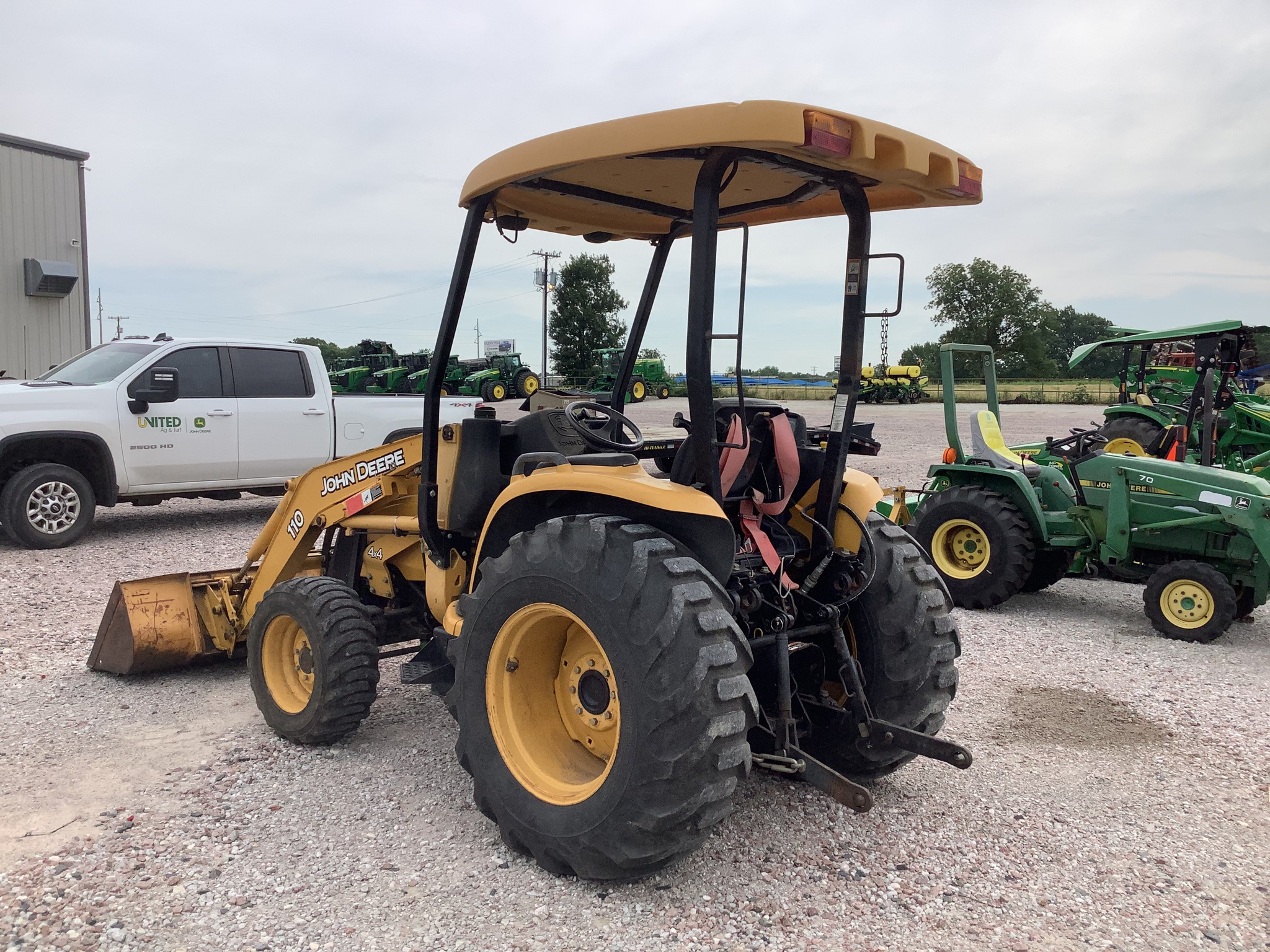 2007 John Deere 110TLB Image 4
