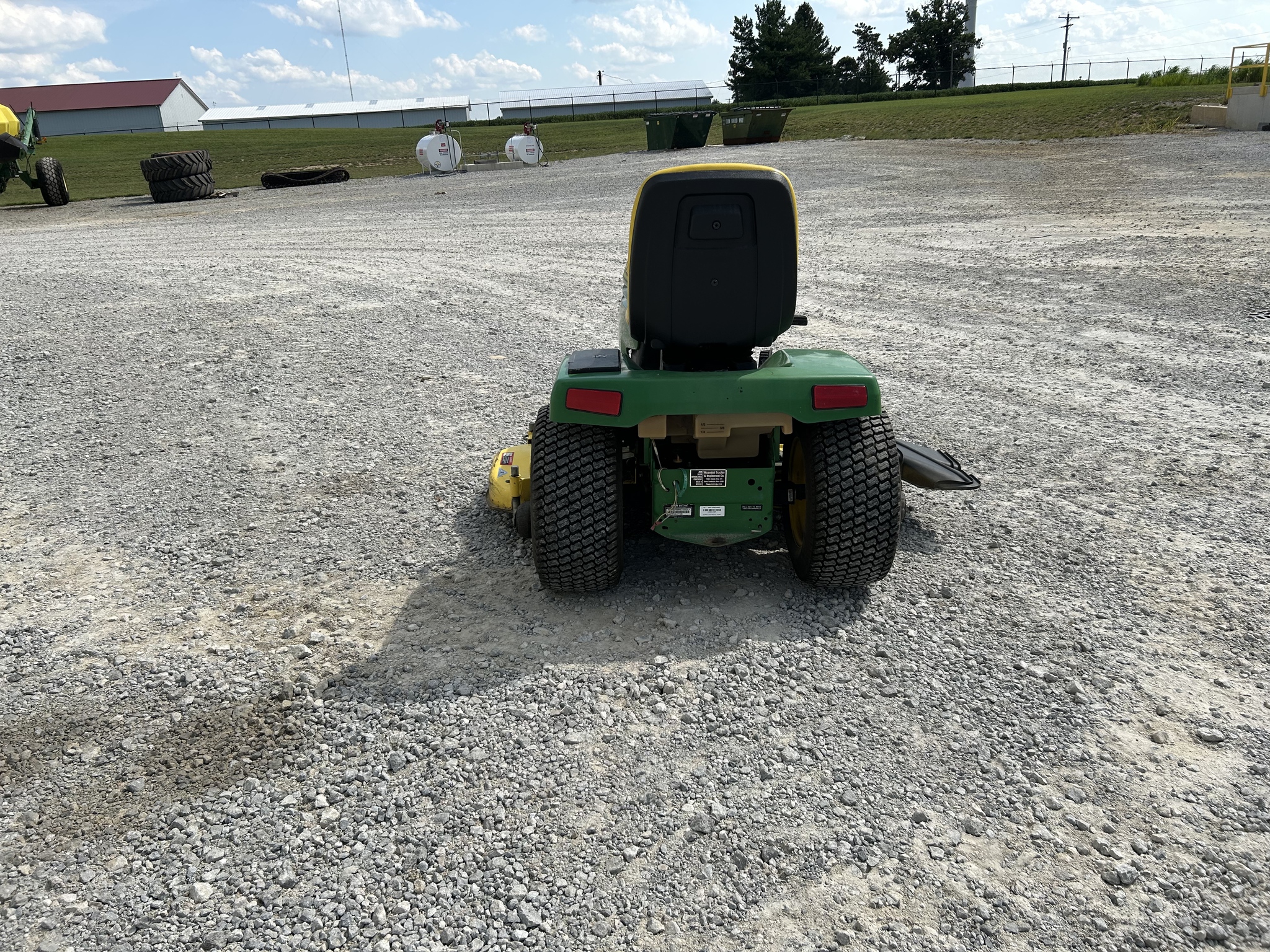 1999 John Deere 345 Image 6