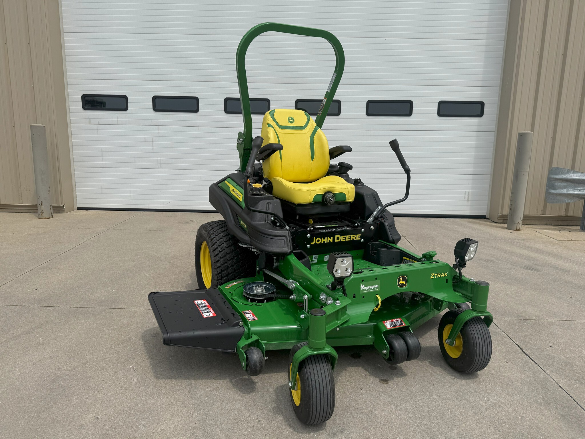 2023 John Deere Z970R Image 1
