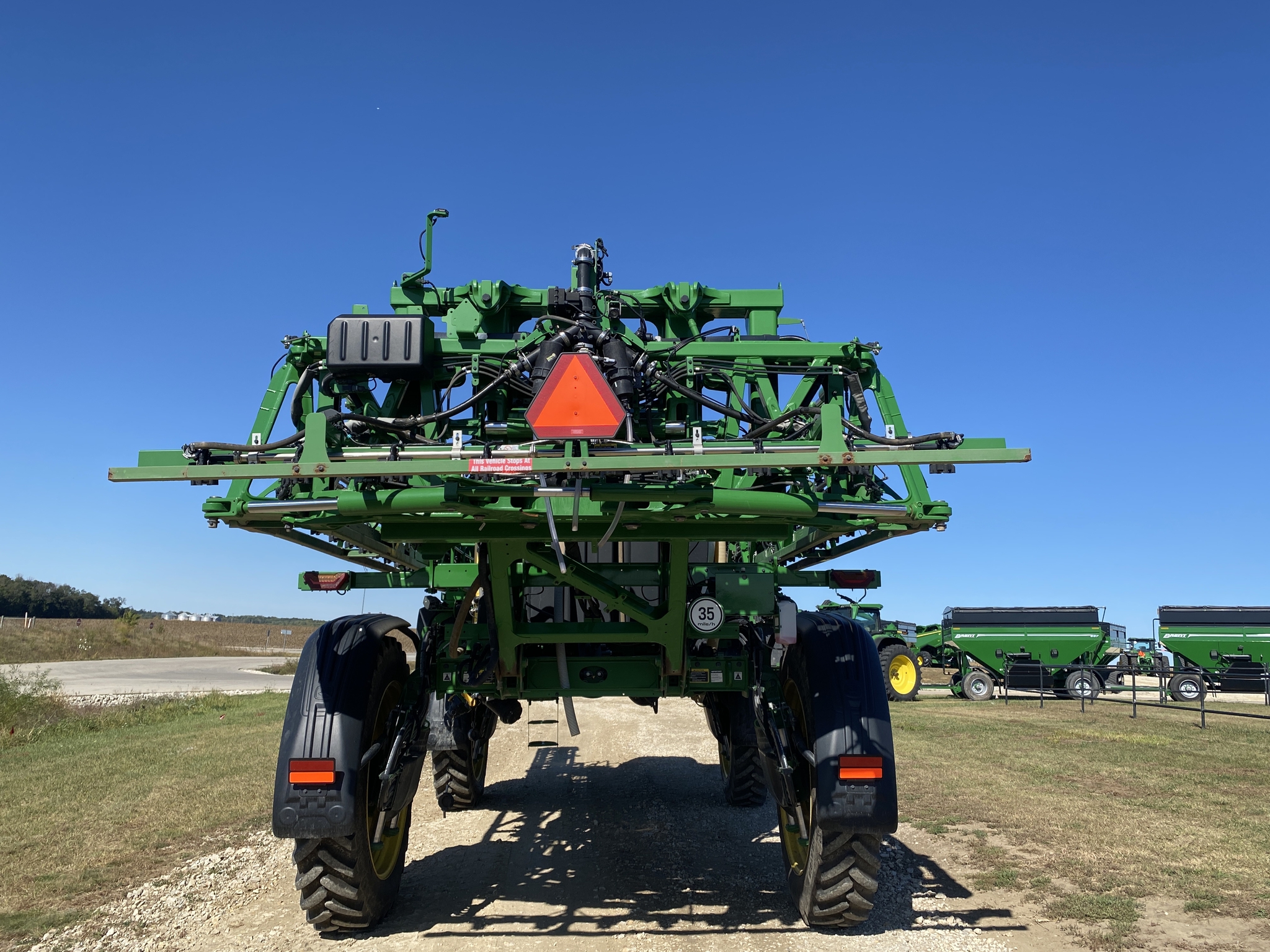 2022 John Deere 410R Image 6