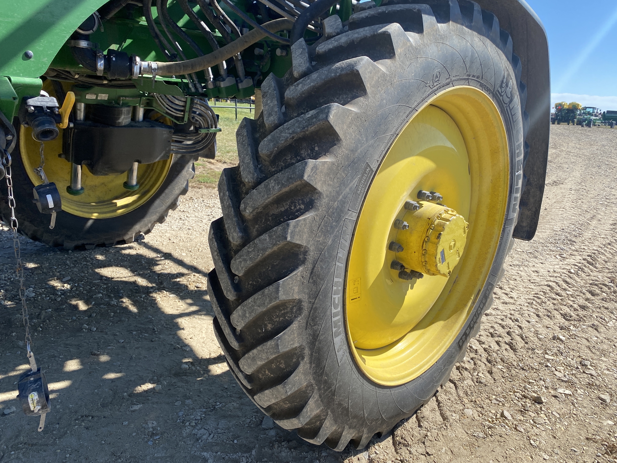 2022 John Deere 410R Image 19