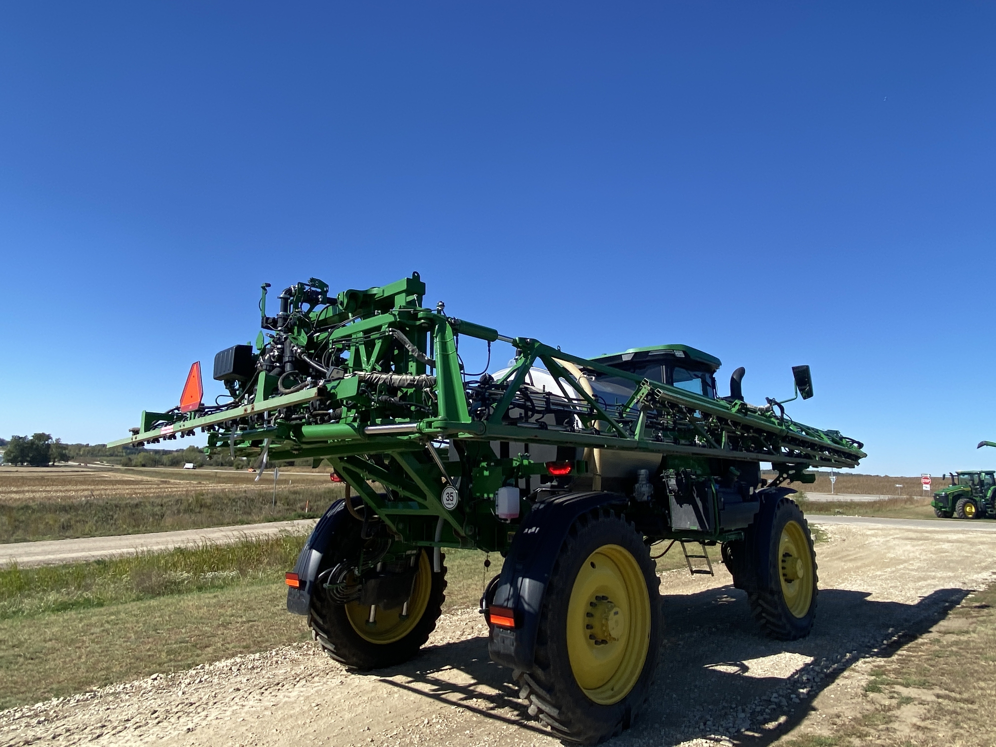 2022 John Deere 410R Image 5