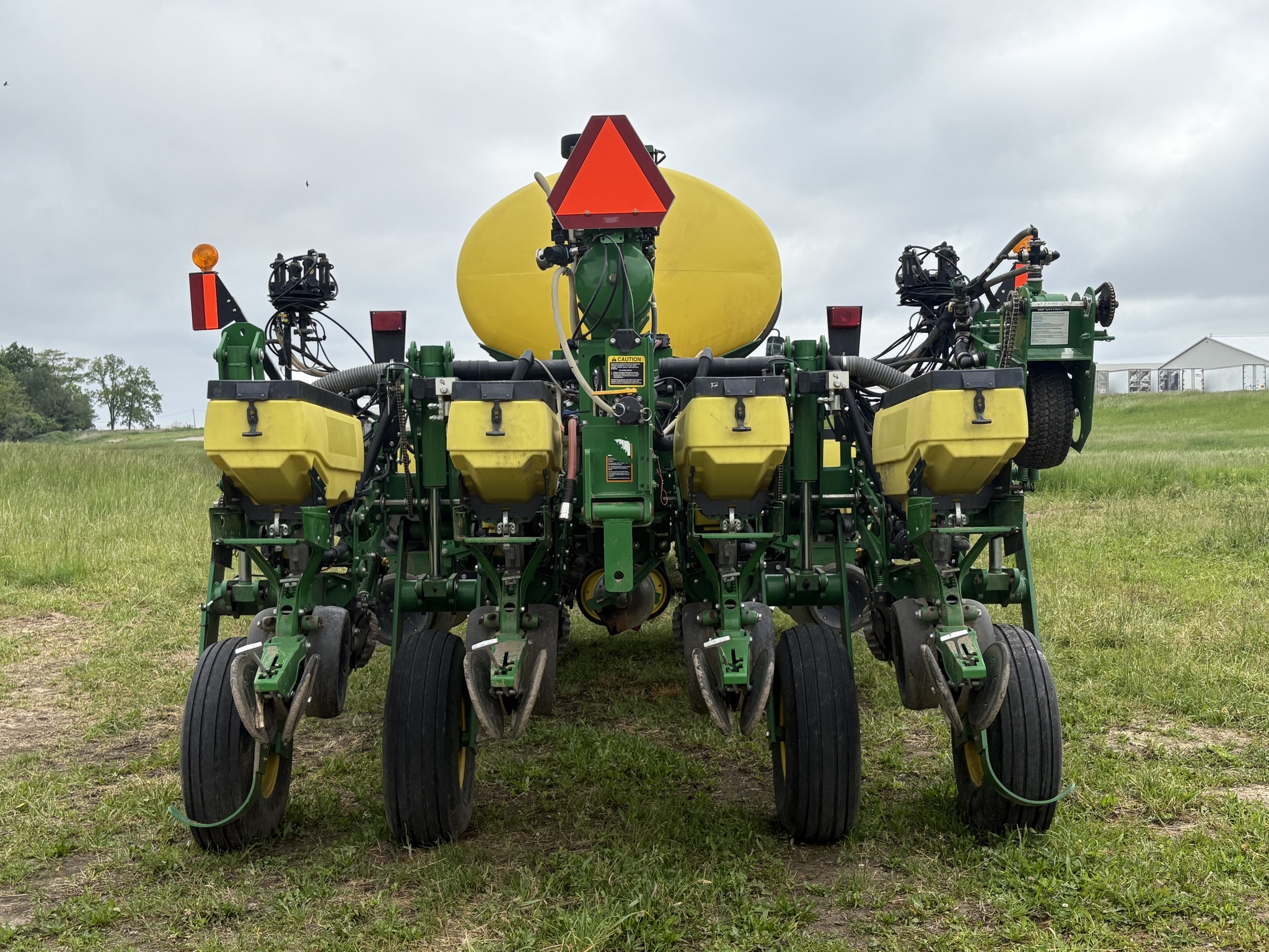 2015 John Deere 1775NT Image 1