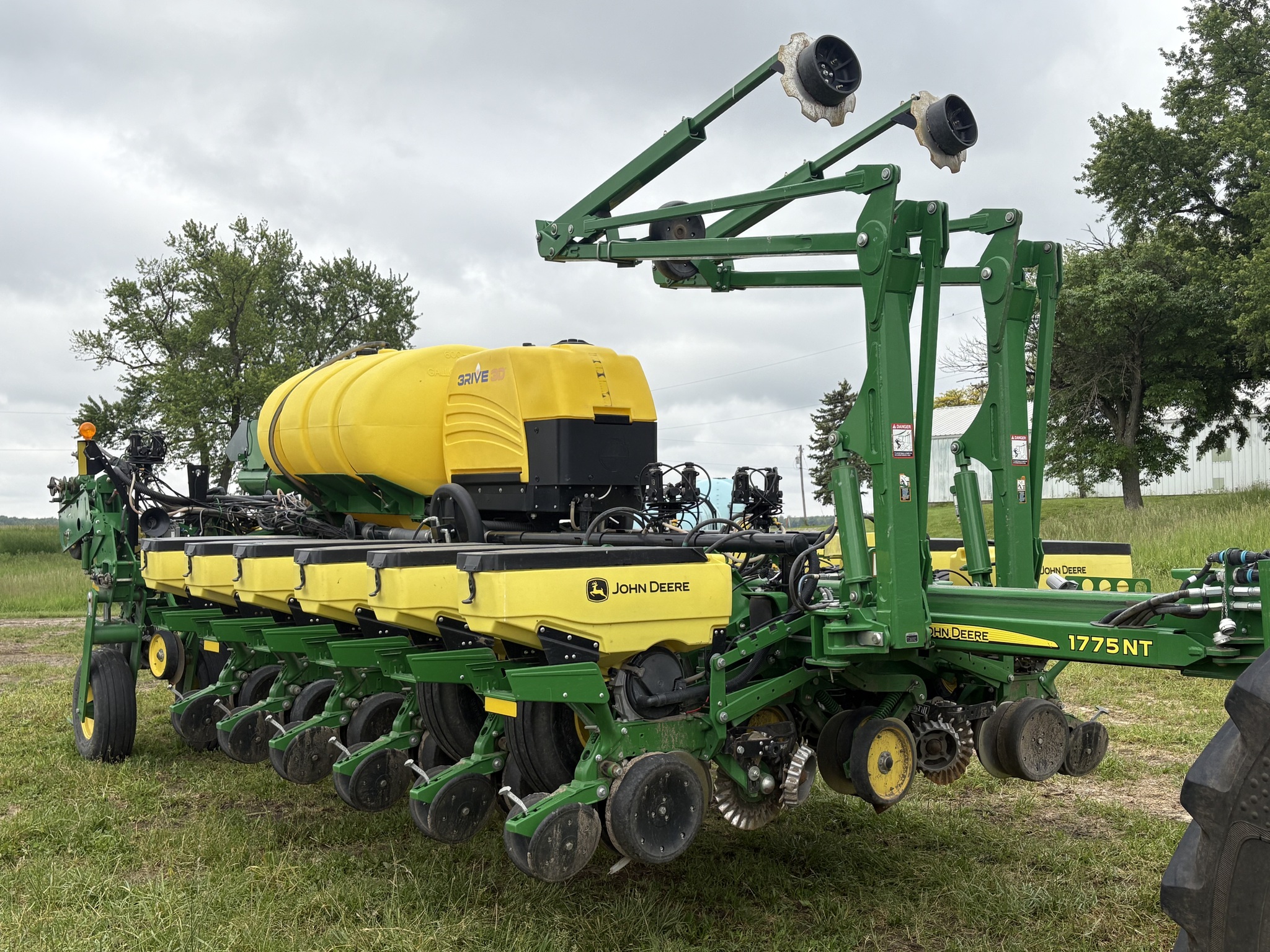 2015 John Deere 1775NT Image 3
