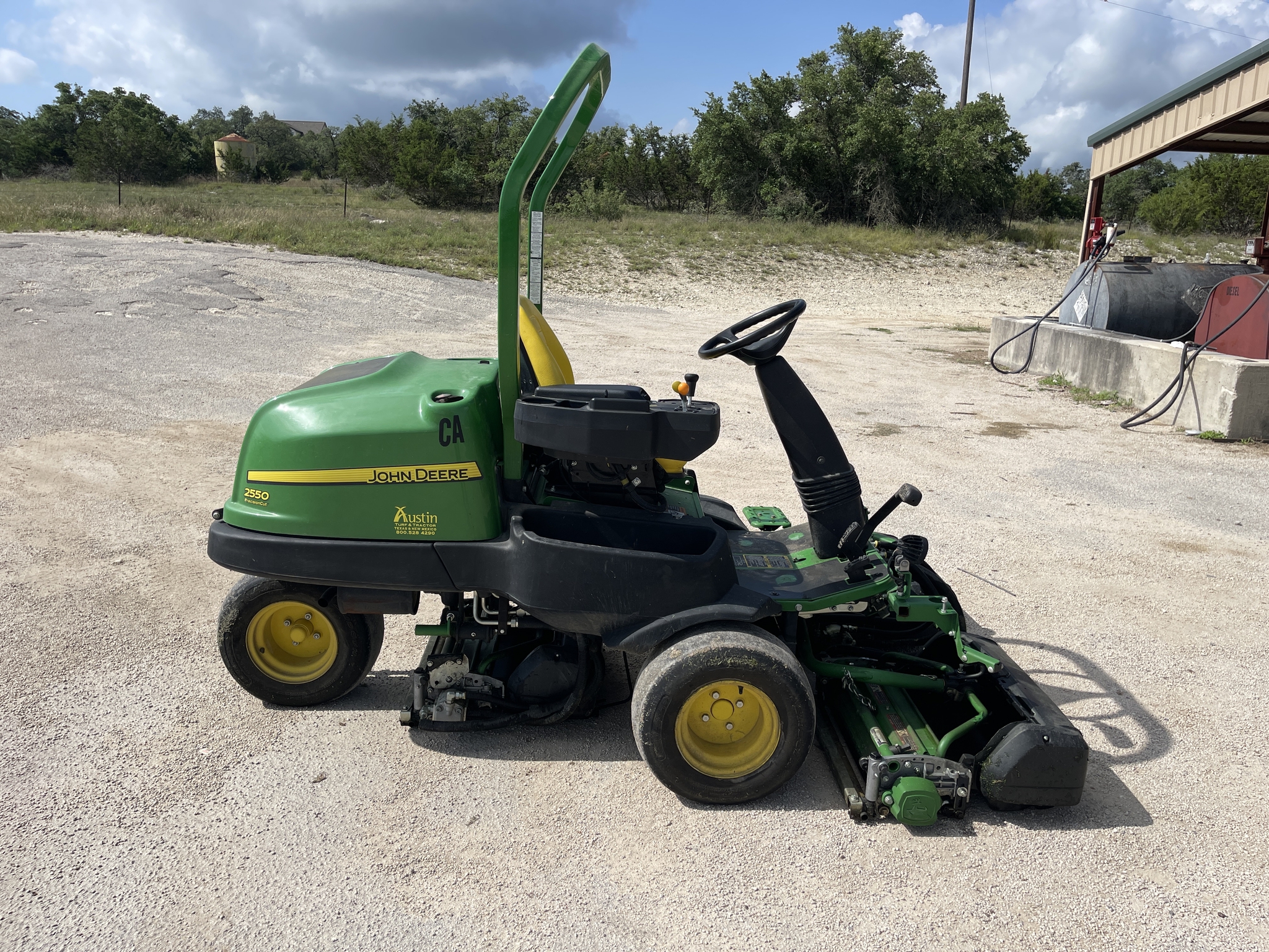 2022 John Deere 2550 Image 6