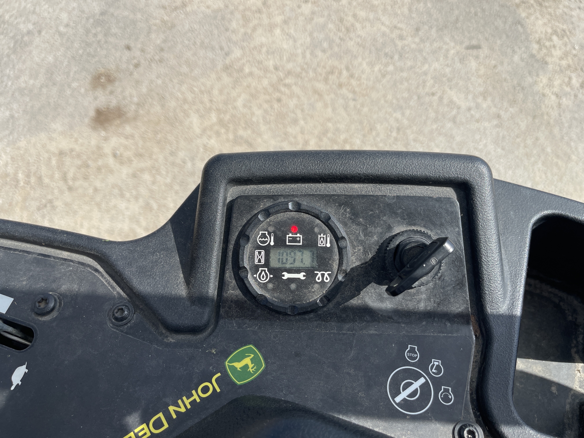 2022 John Deere 2550 Image 10