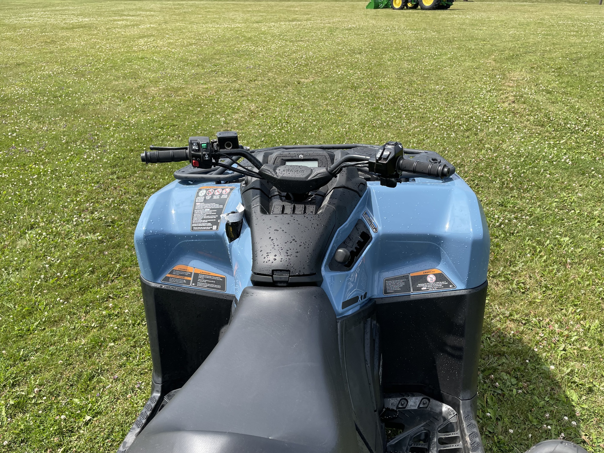 2025 Can-Am Outlander MAX XT 700 Image 8