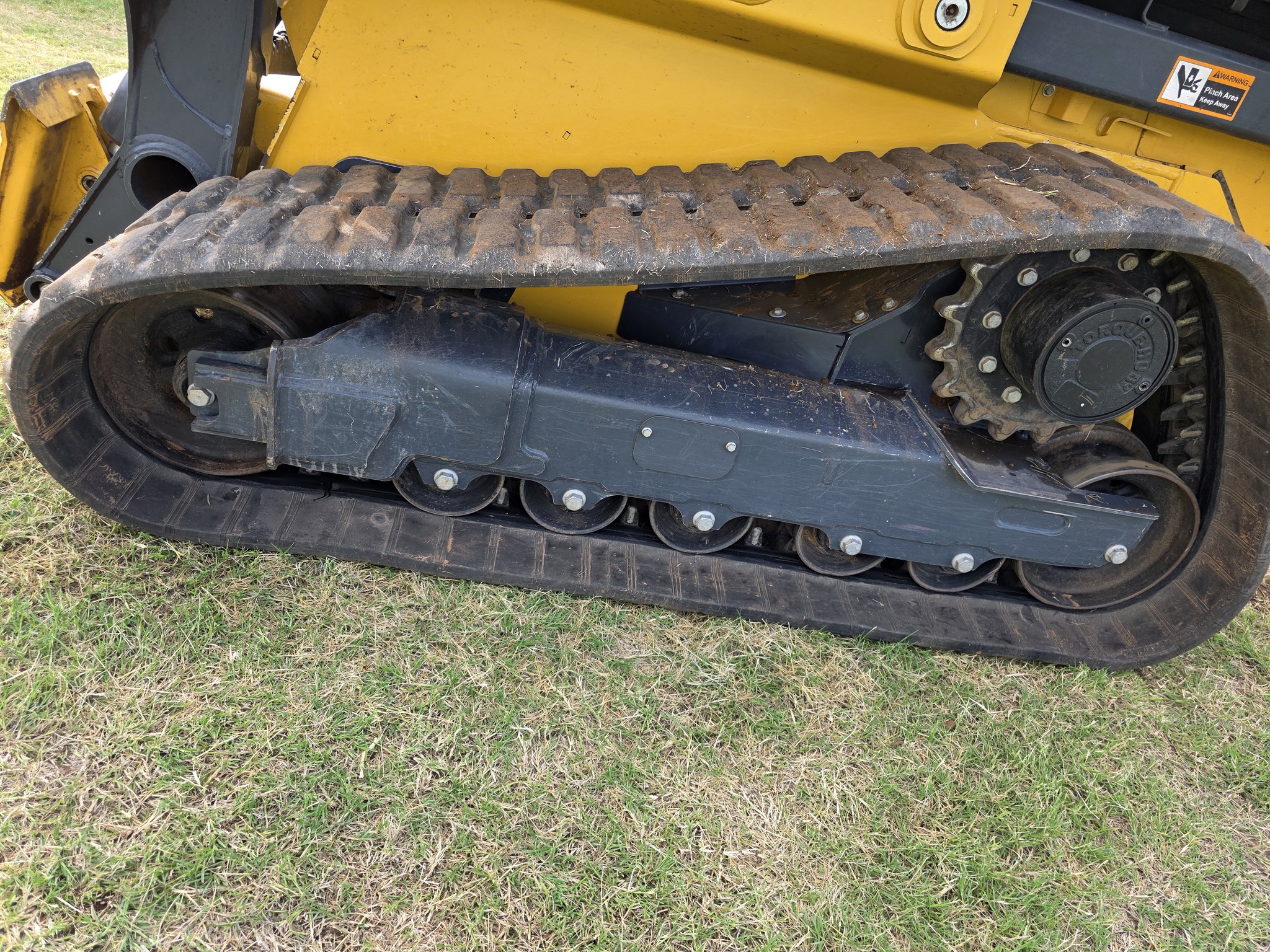 2021 John Deere 333G Image 3
