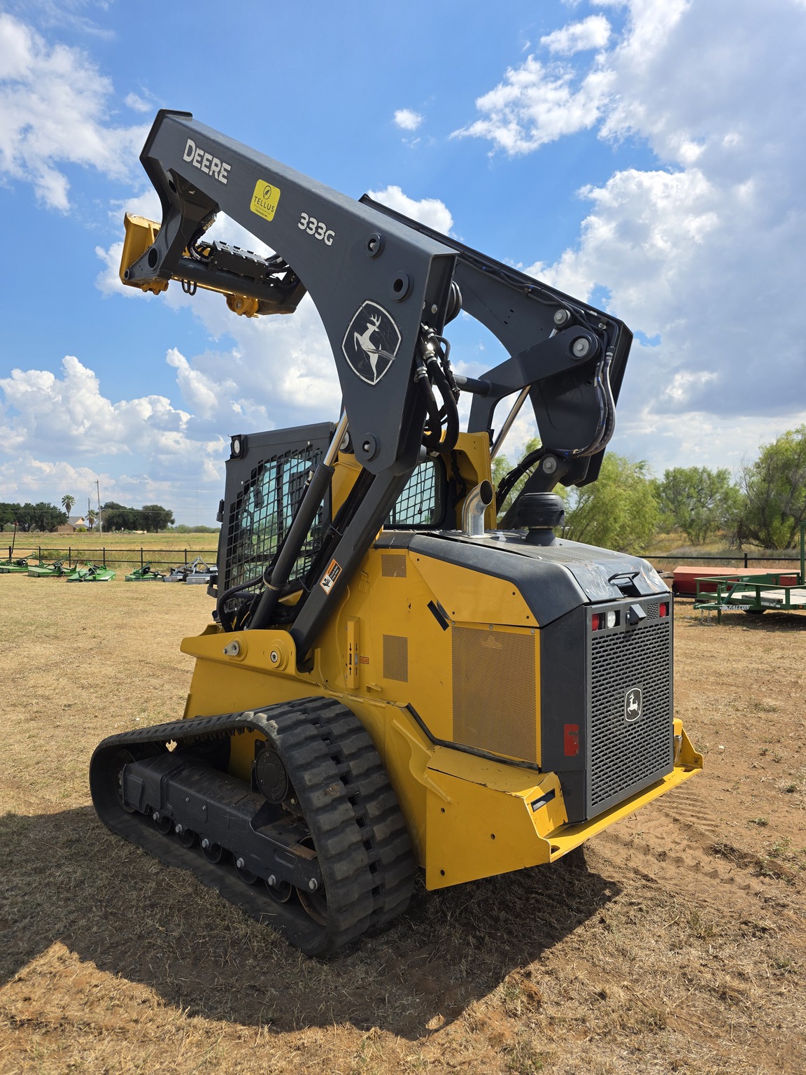 2021 John Deere 333G Image 2