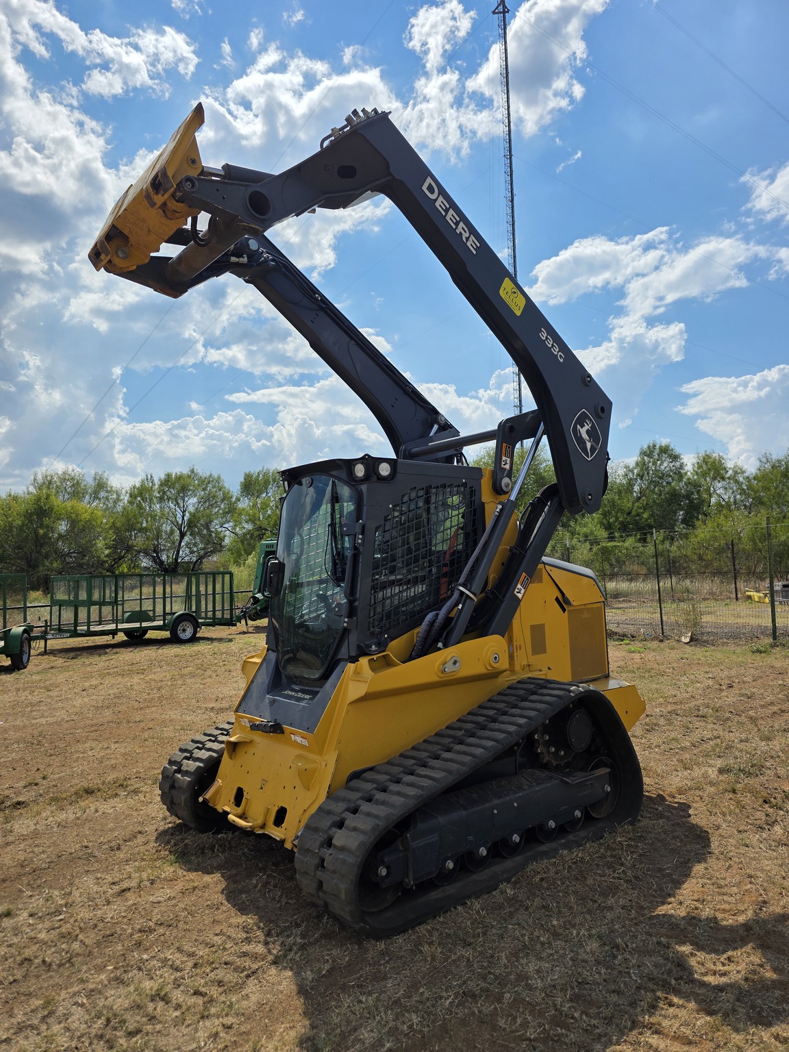 2021 John Deere 333G Image 1