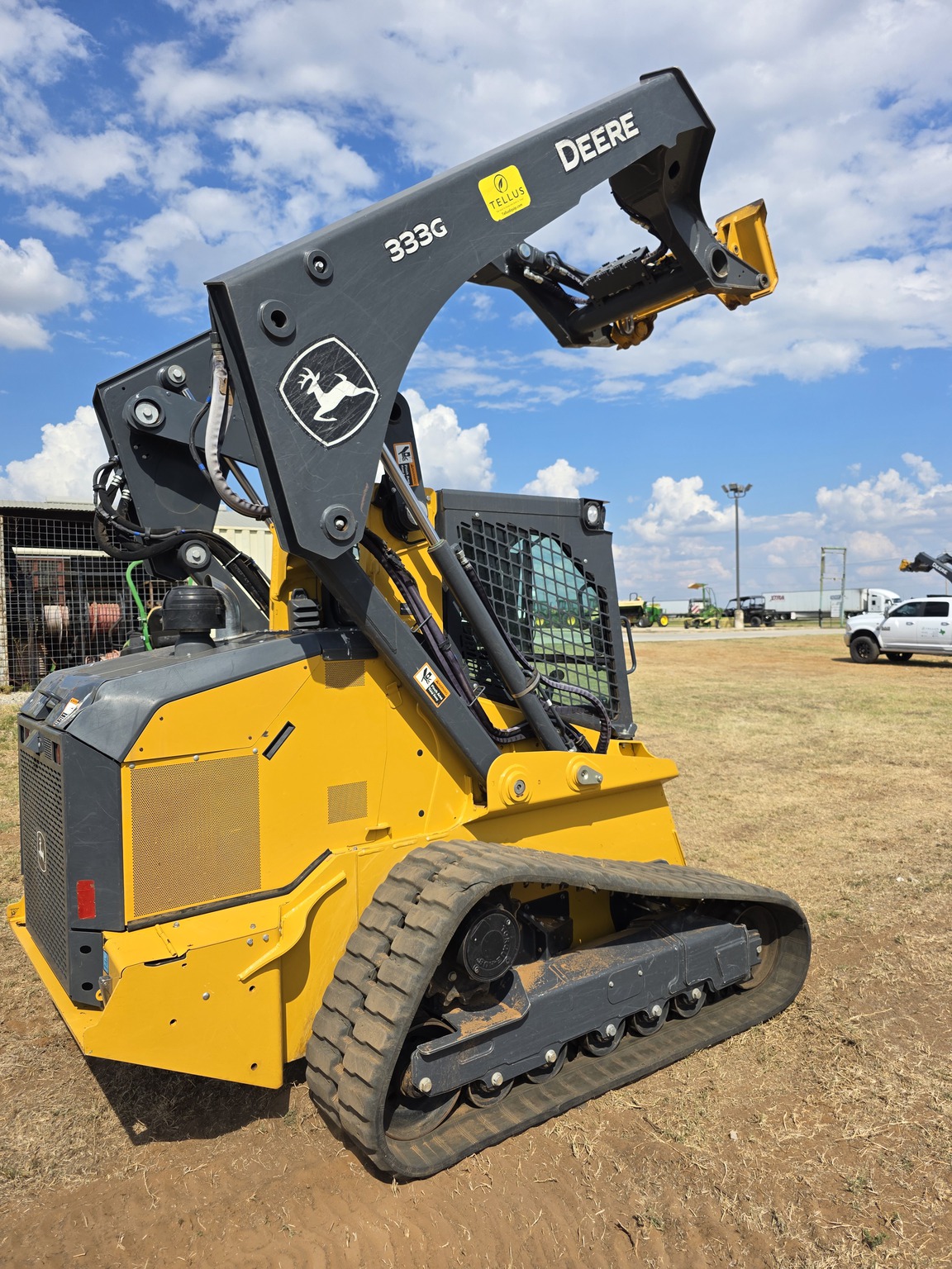 2021 John Deere 333G Image 7
