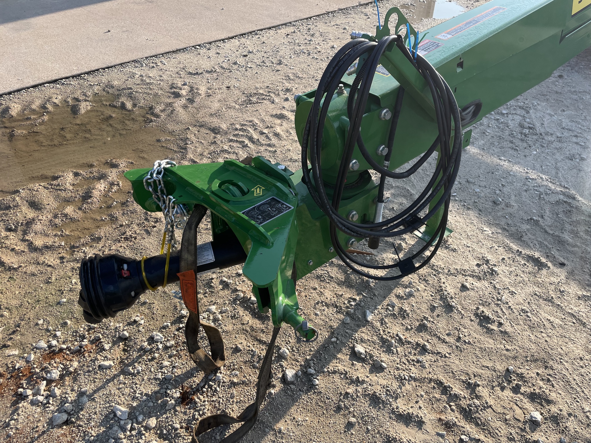 2025 John Deere C400 Image 10