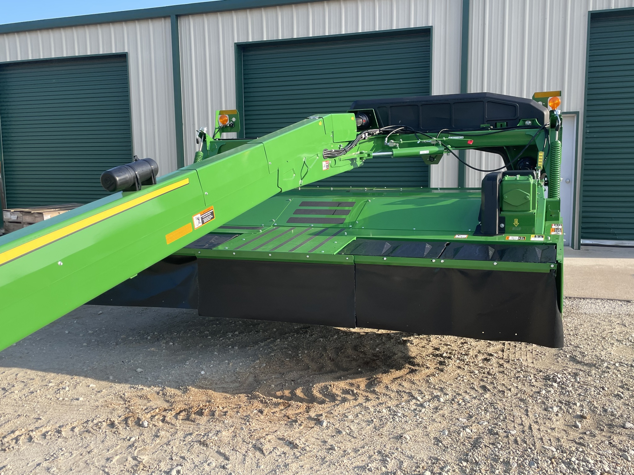 2025 John Deere C400 Image 8
