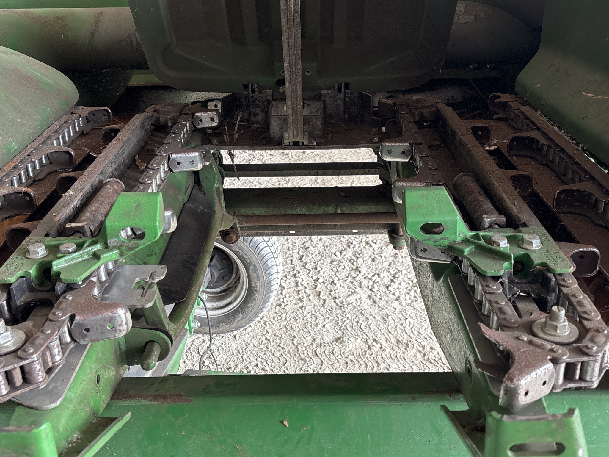 Used 2020 John Deere 712C Corn and Row Crop headers at Koenig Equipment in Anna, OH - PhotoXL11