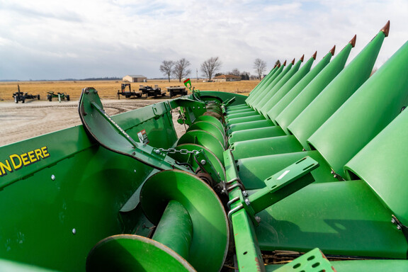 Used 2020 John Deere 712C Corn and Row Crop headers at Koenig Equipment in Greensburg, IN - Photo12