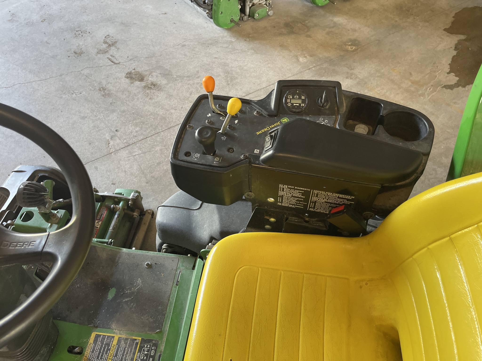 2021 John Deere 2400 Image 12