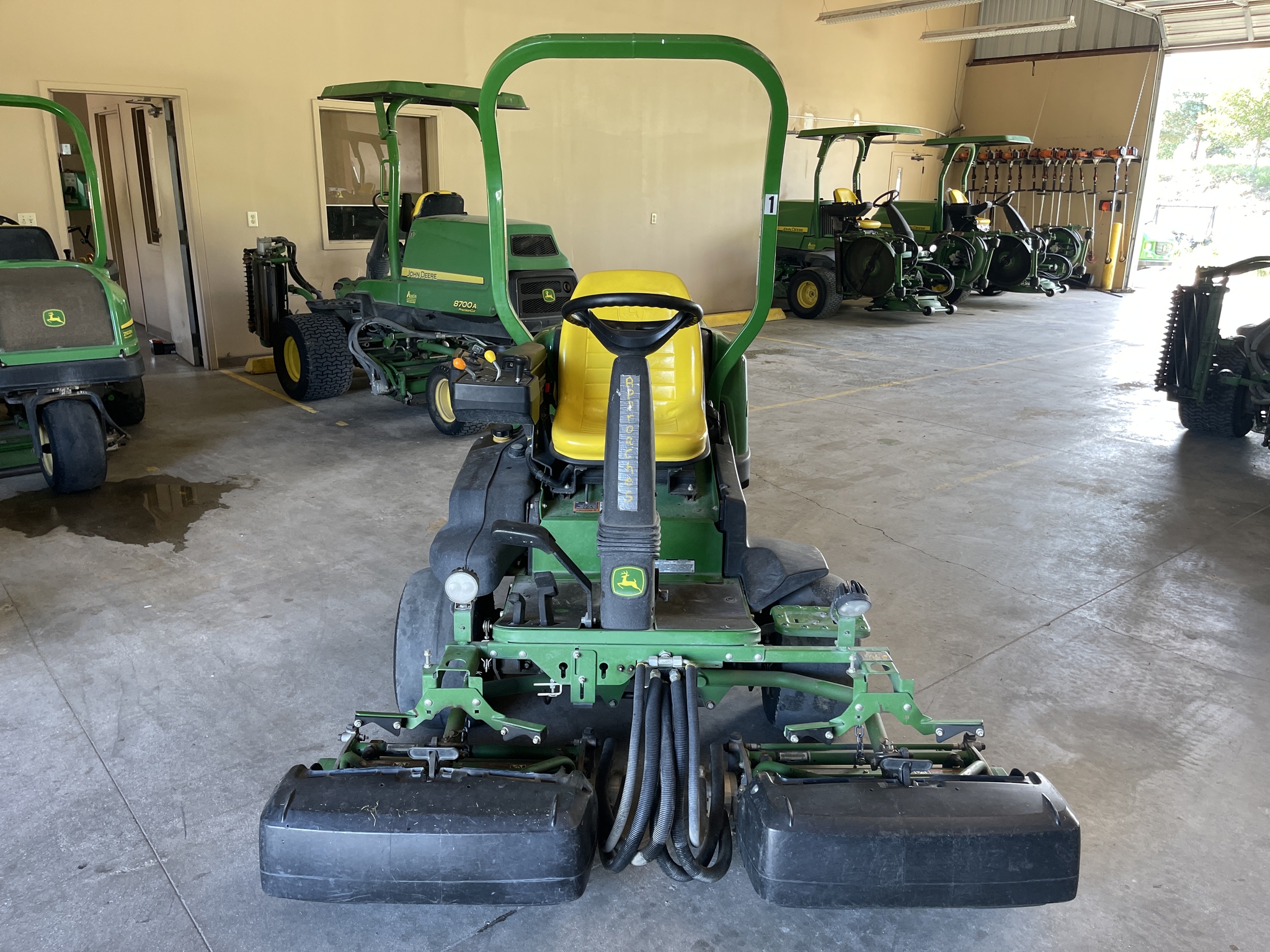 2021 John Deere 2400 Image 4