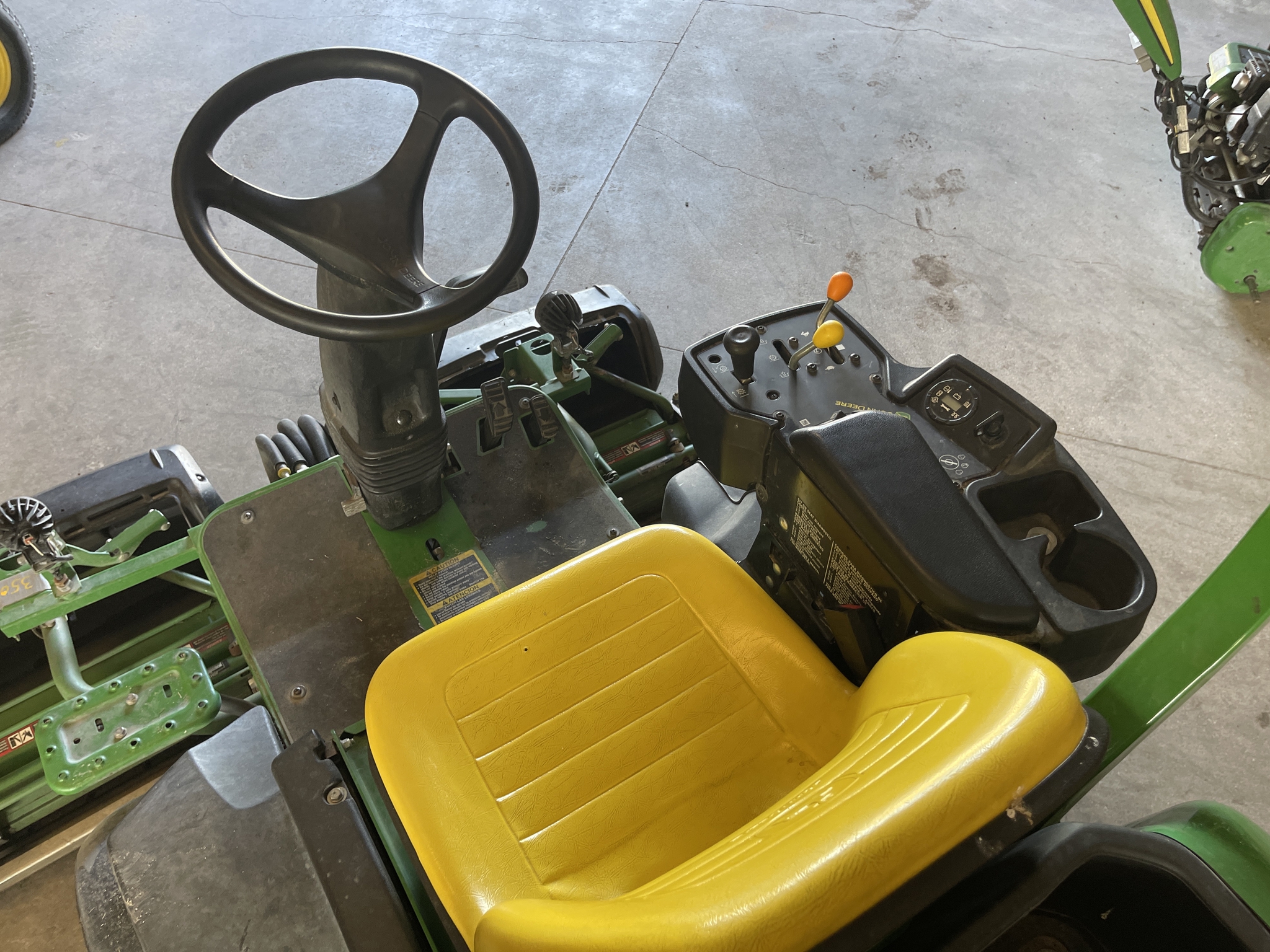 2021 John Deere 2400 Image 13