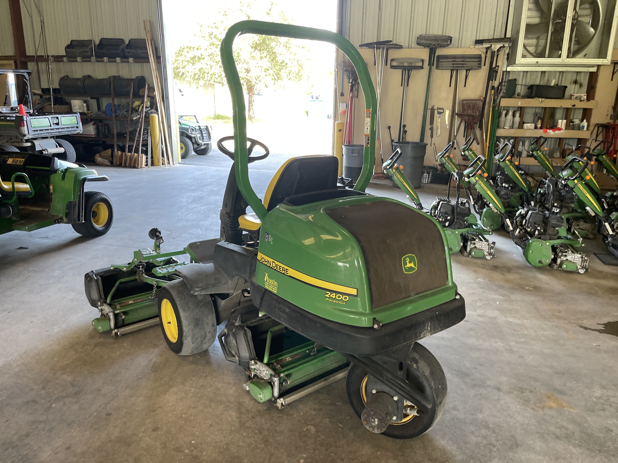 2021 John Deere 2400 Image 9