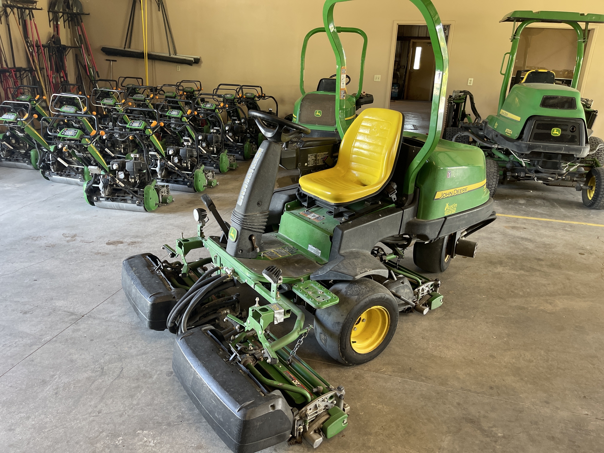 2021 John Deere 2400 Image 3