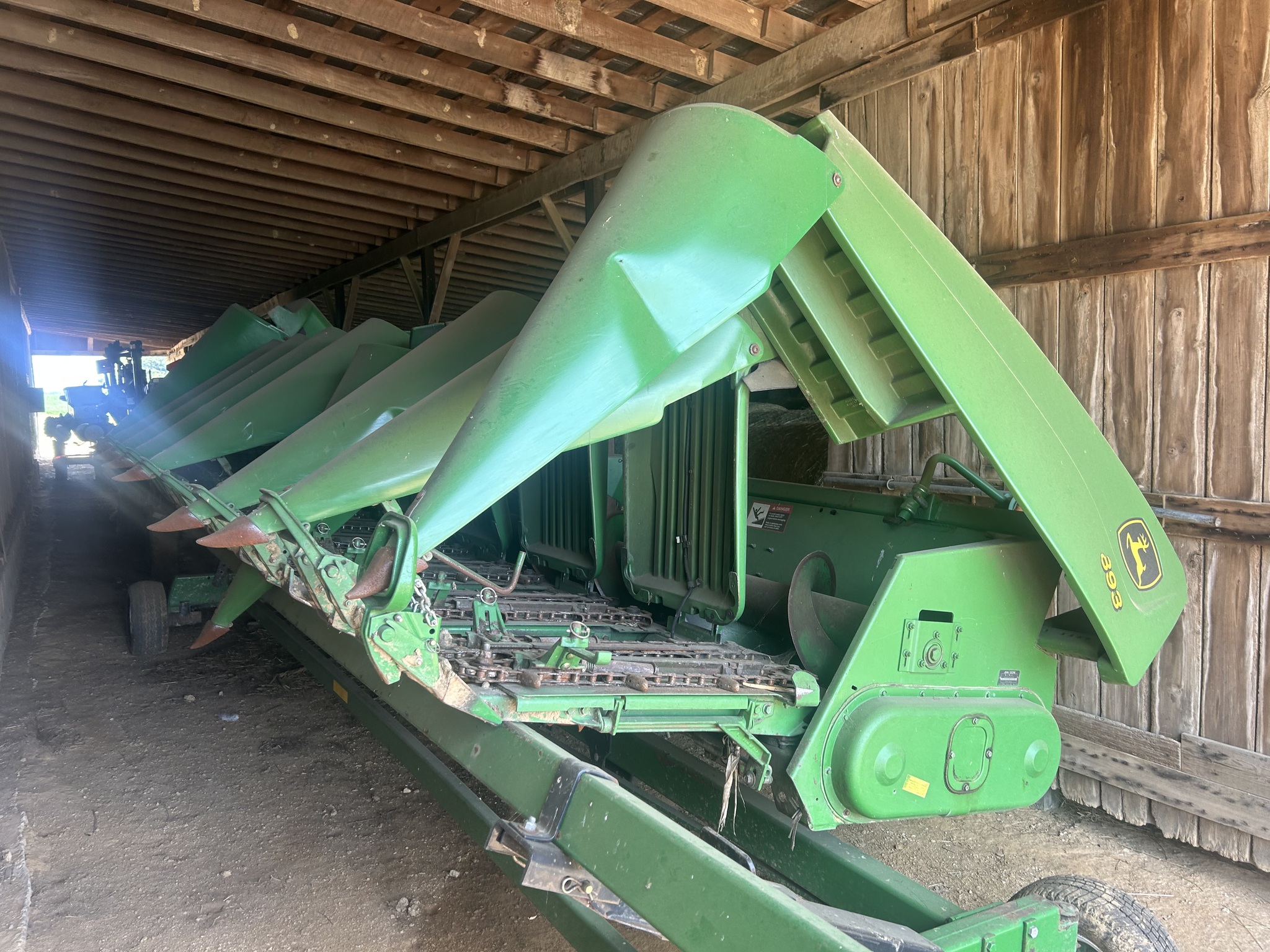 2002 John Deere 893