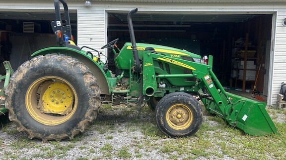 Photo of 2015 John Deere 5055E