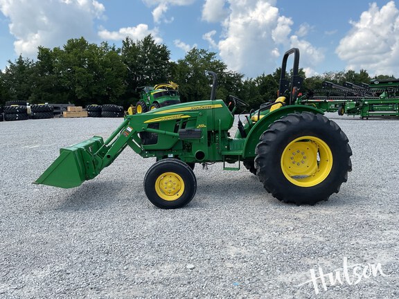 Photo of 2015 John Deere 5055E