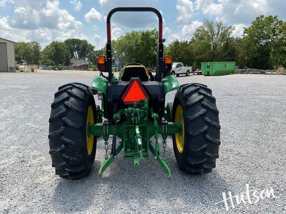Photo of 2015 John Deere 5055E